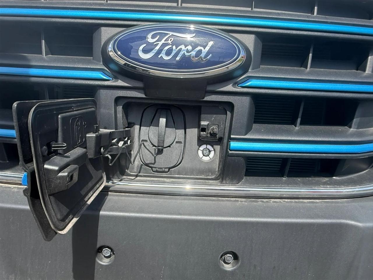 Ford Transit 350 Van Low Roof w/Sliding Pass. 130-in. WB 2023