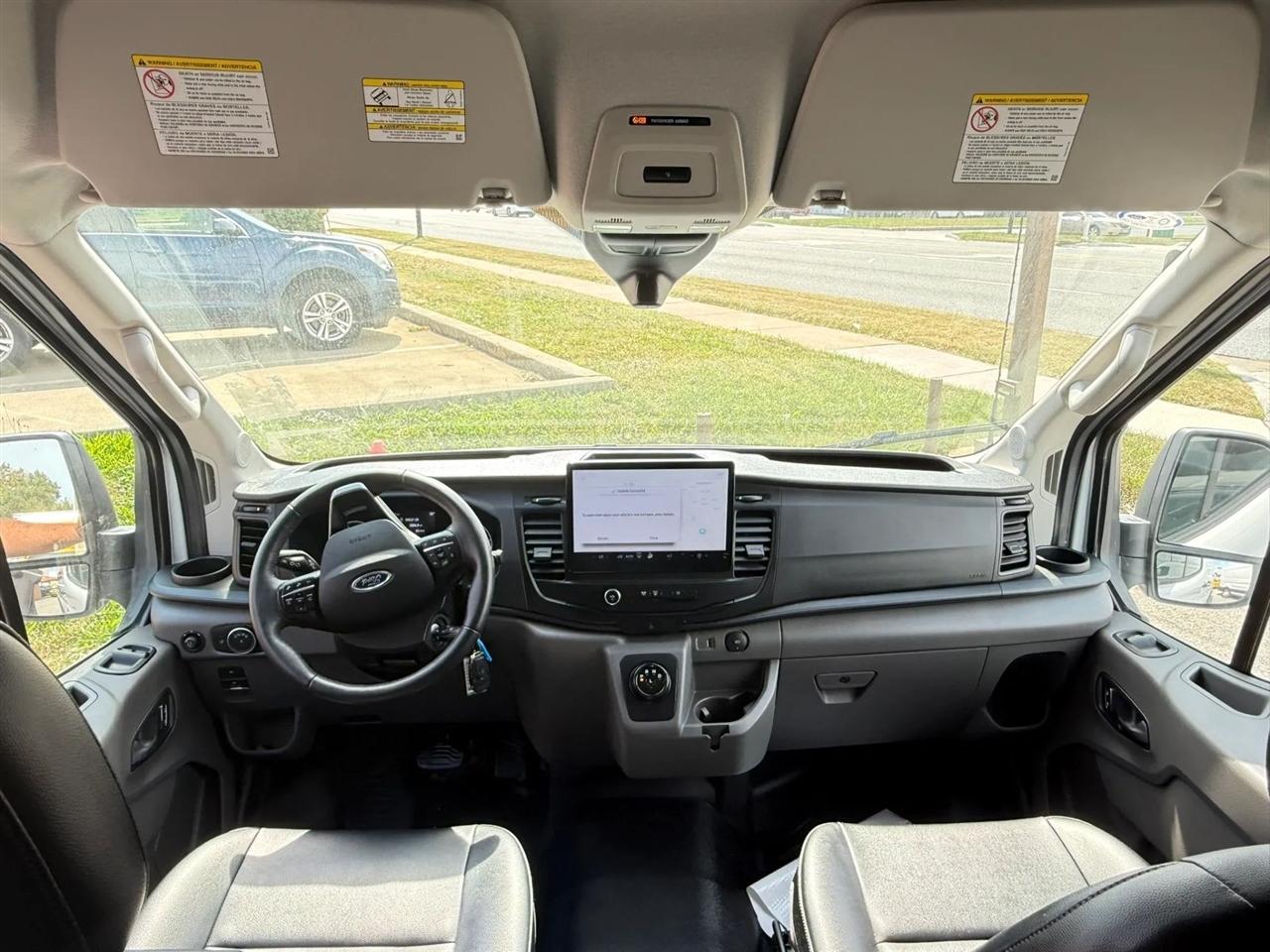 Ford Transit 350 Van Low Roof w/Sliding Pass. 130-in. WB 2023