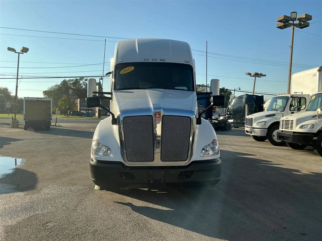 Kenworth 310  2022