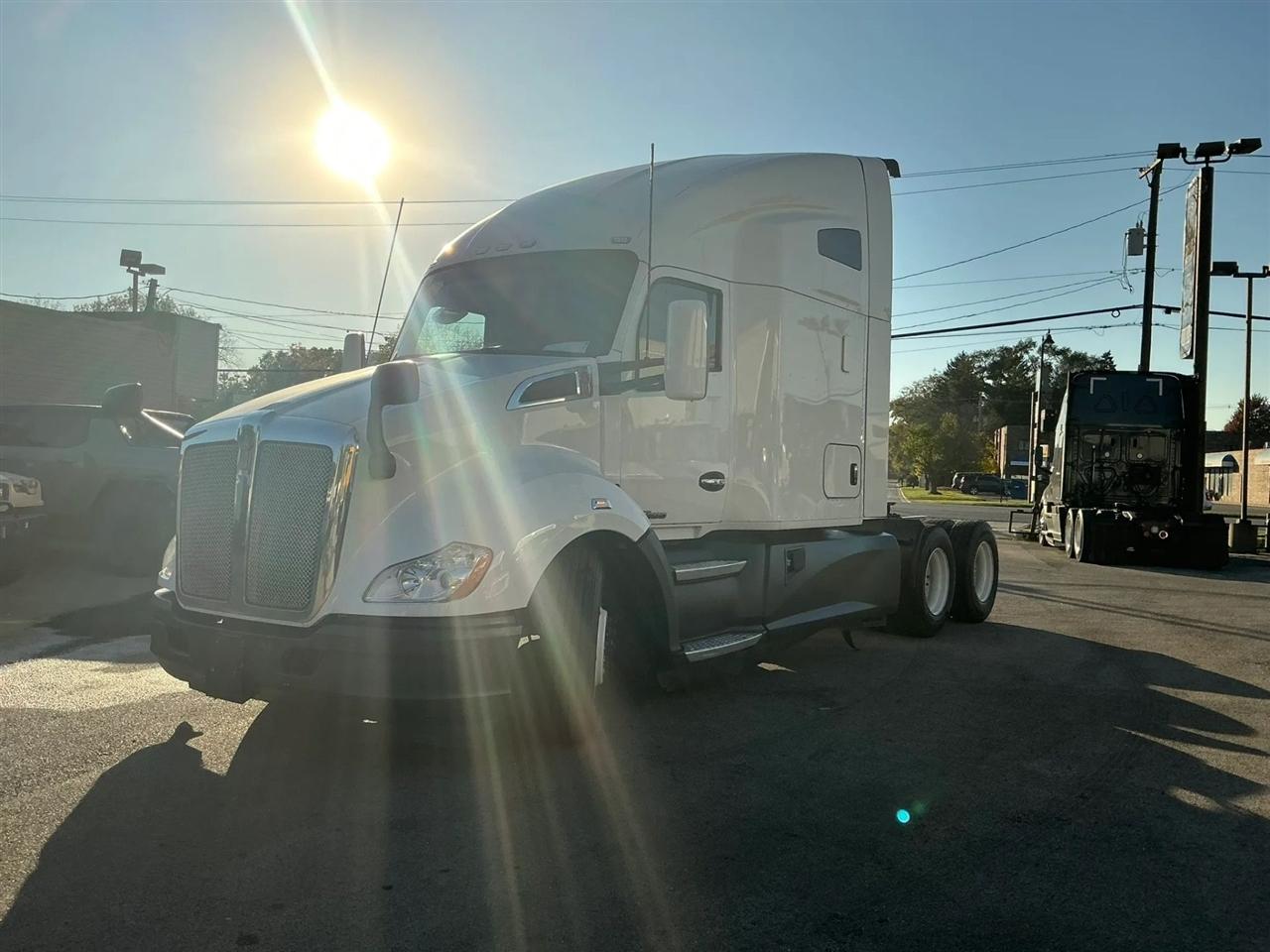 Kenworth 310  2022