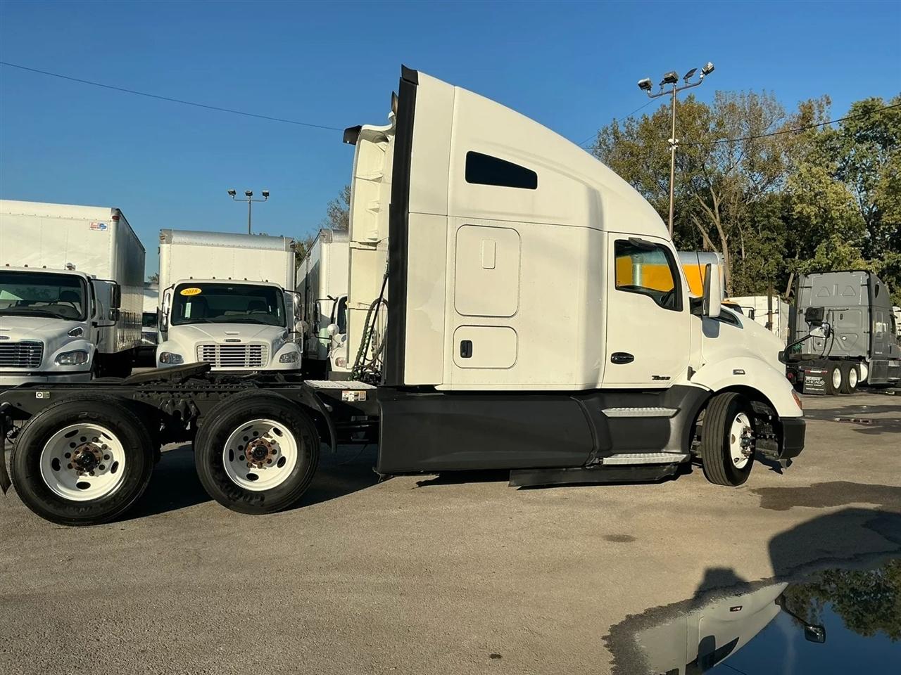 Kenworth 310  2022