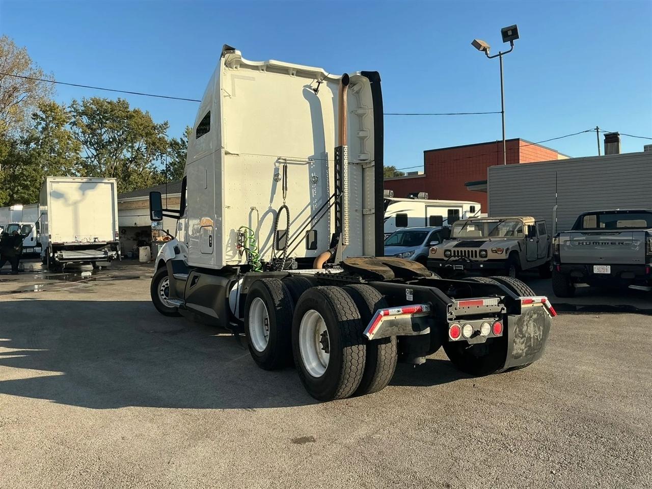 Kenworth 310  2022
