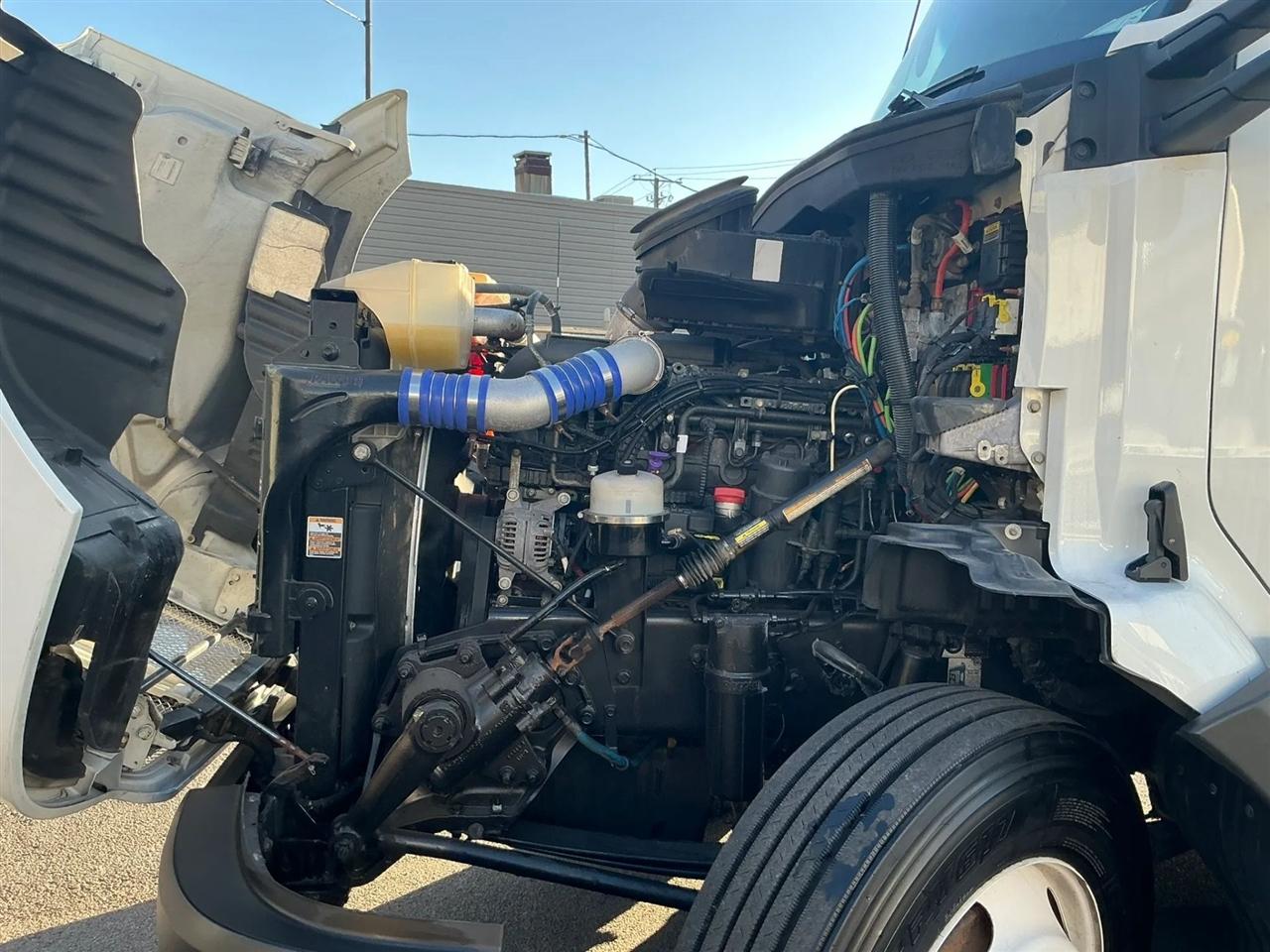 Kenworth 310  2022