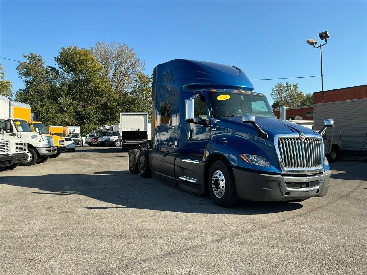 International LT62F  2021