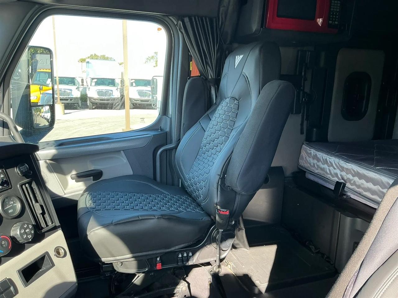 Freightliner Cascadia  2019