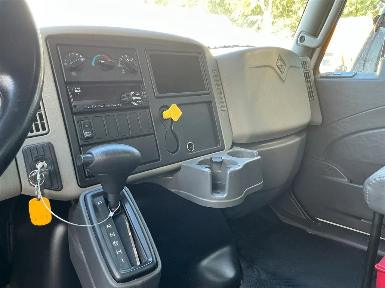 International DuraStar 4300  2017