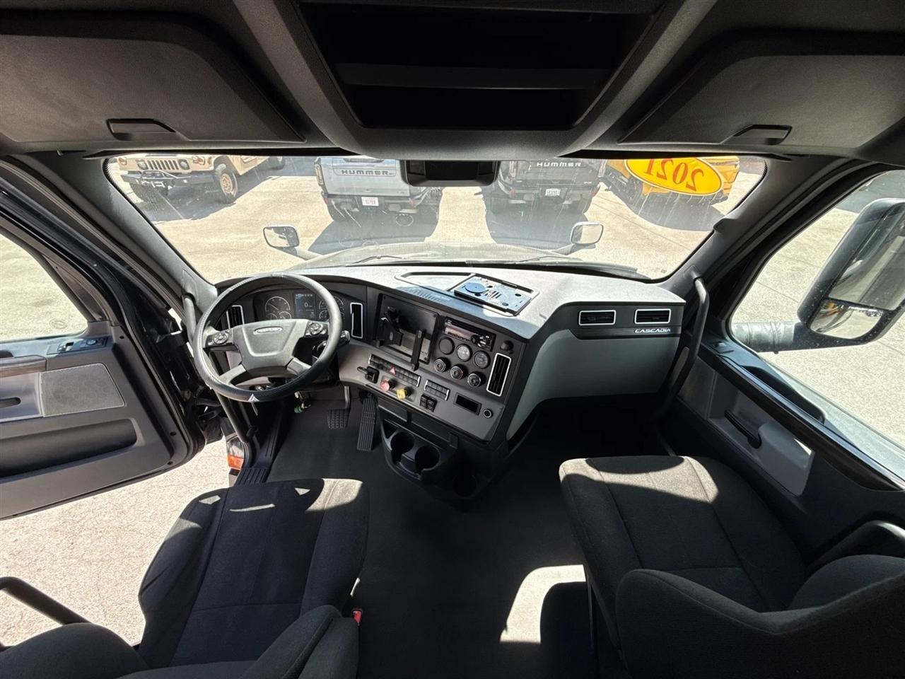 Freightliner Cascadia  2021