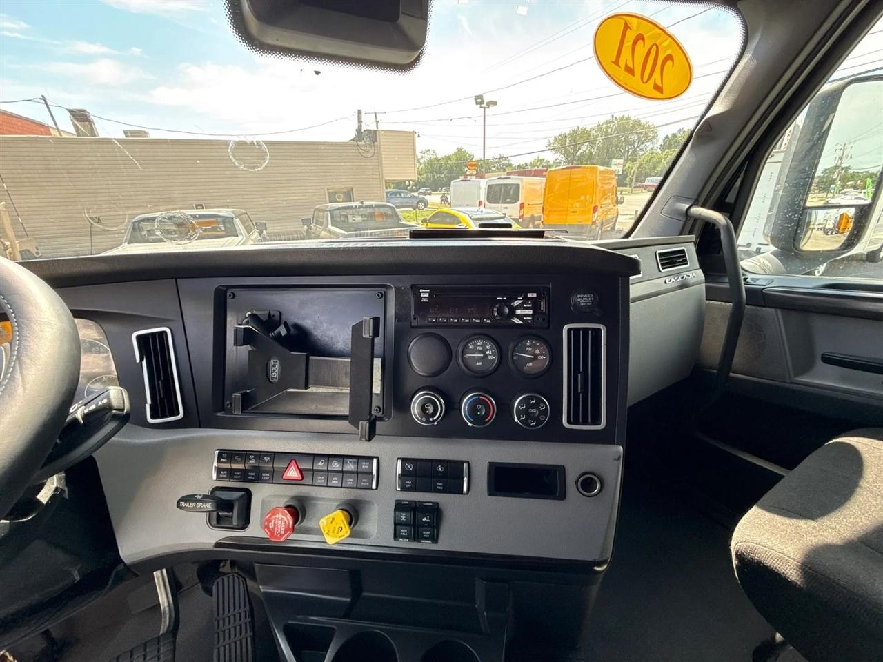 Freightliner Cascadia  2021