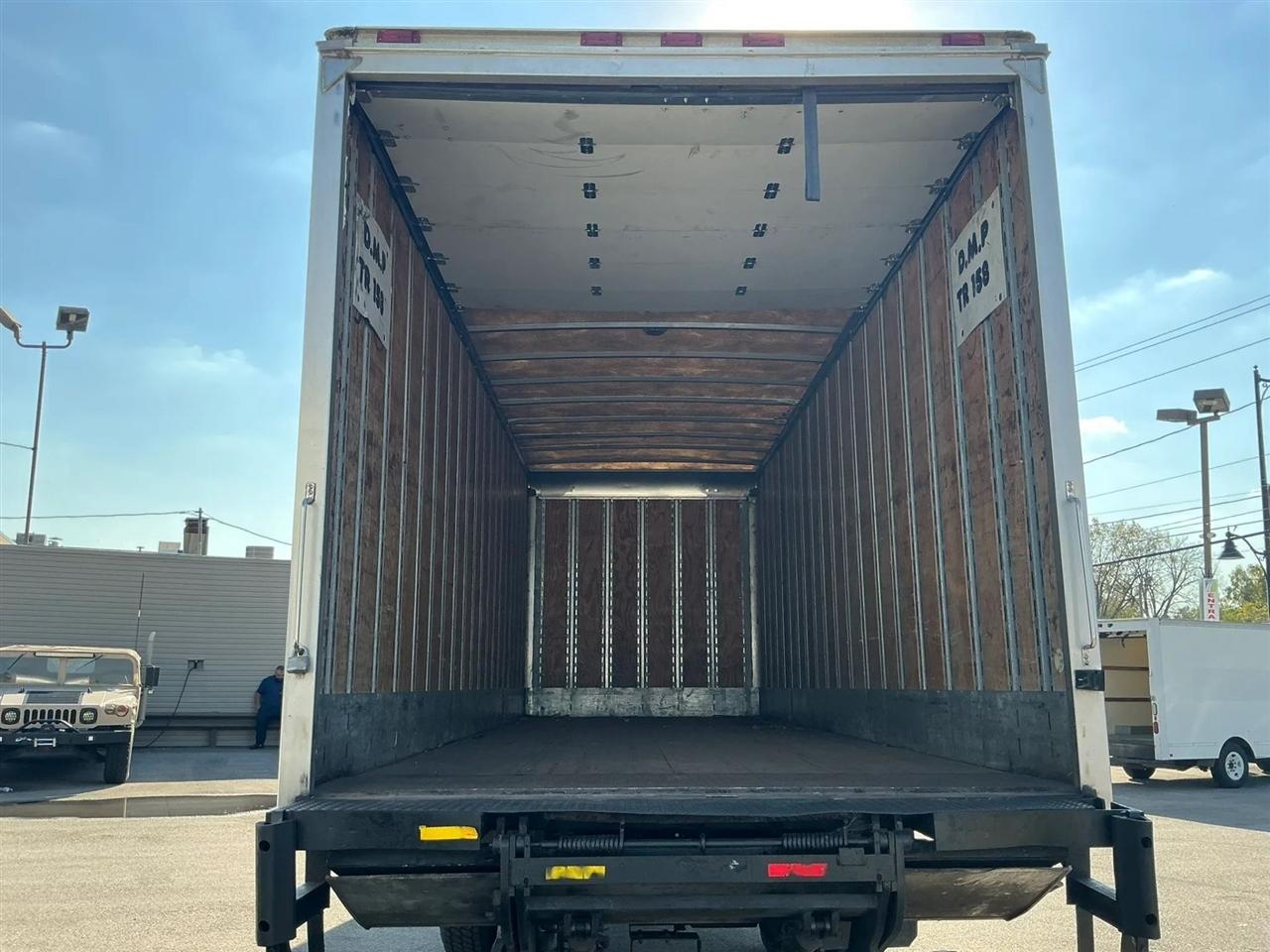 Freightliner M2 106  2019
