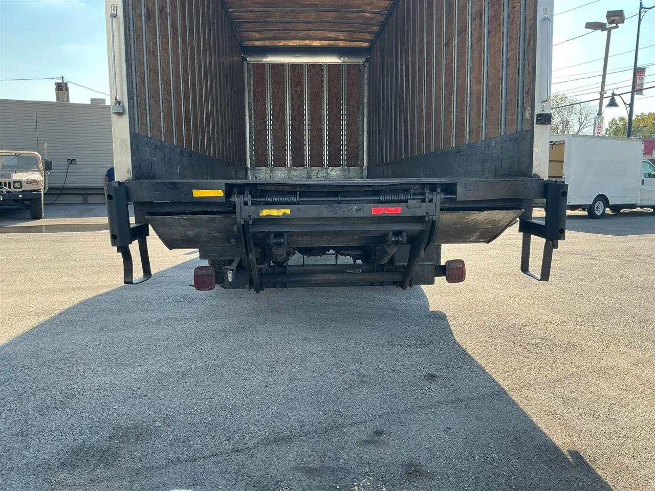 Freightliner M2 106  2019