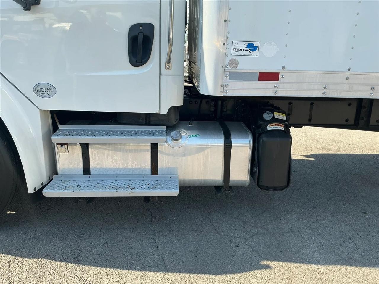 Freightliner M2 106  2019
