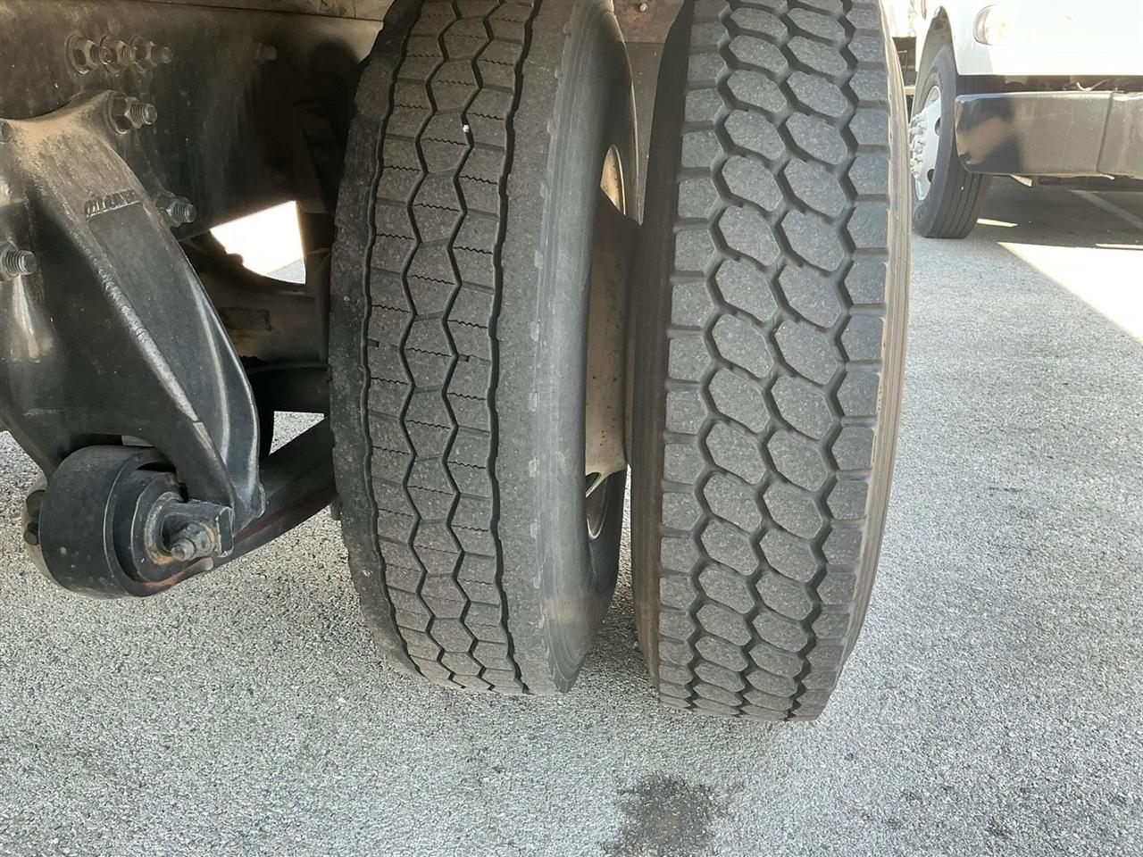 Freightliner M2 106  2019