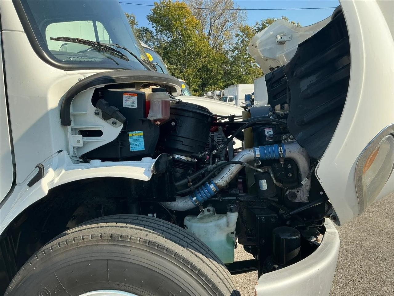 Freightliner M2 106  2019