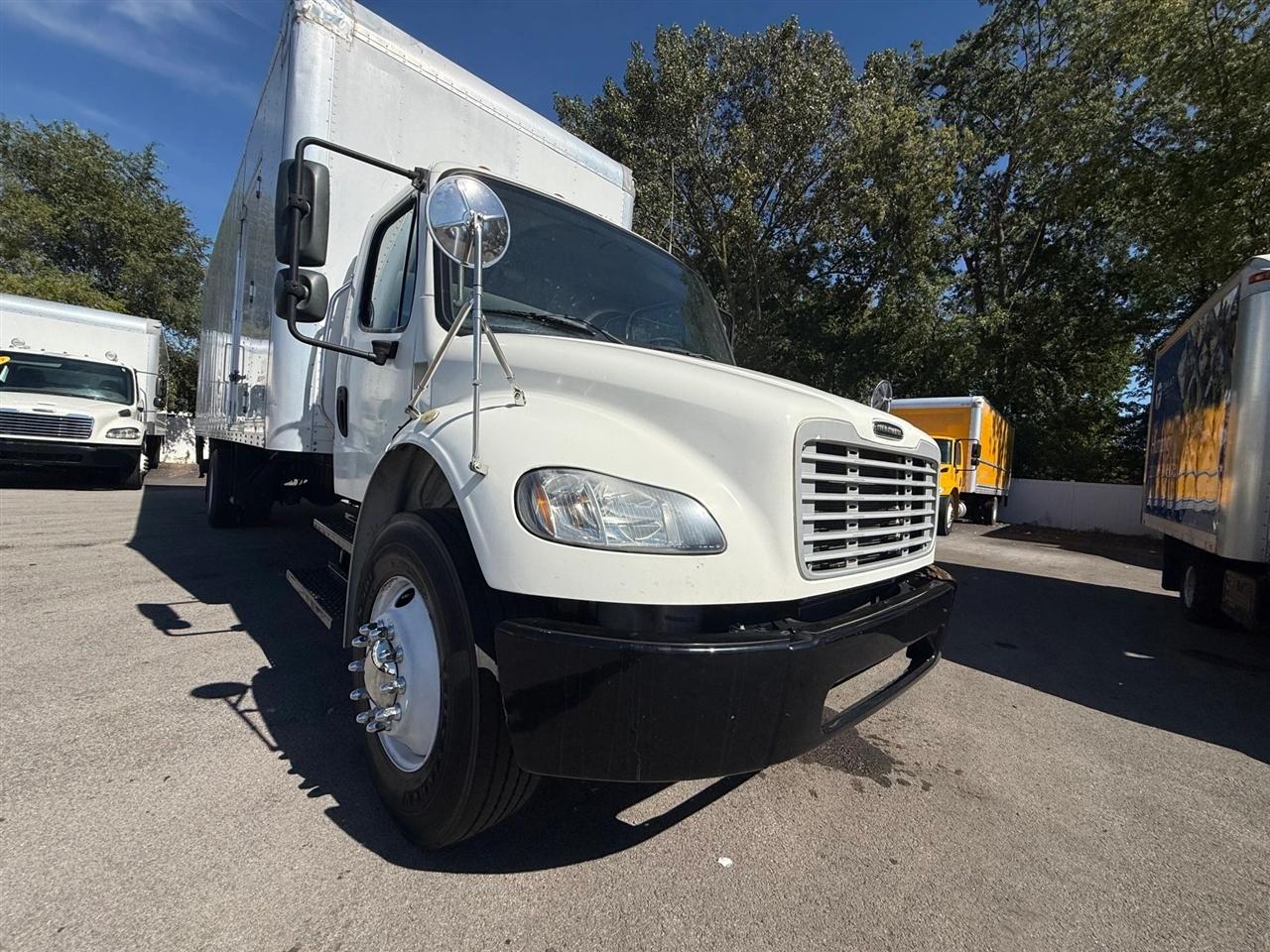 Freightliner M2 106  2019