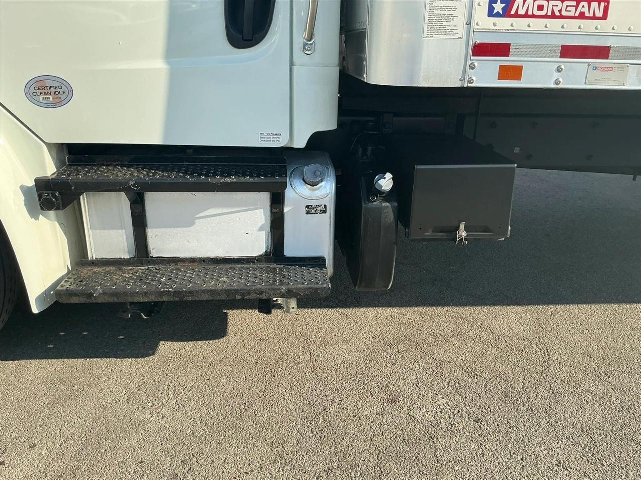 Freightliner M2 106  2019