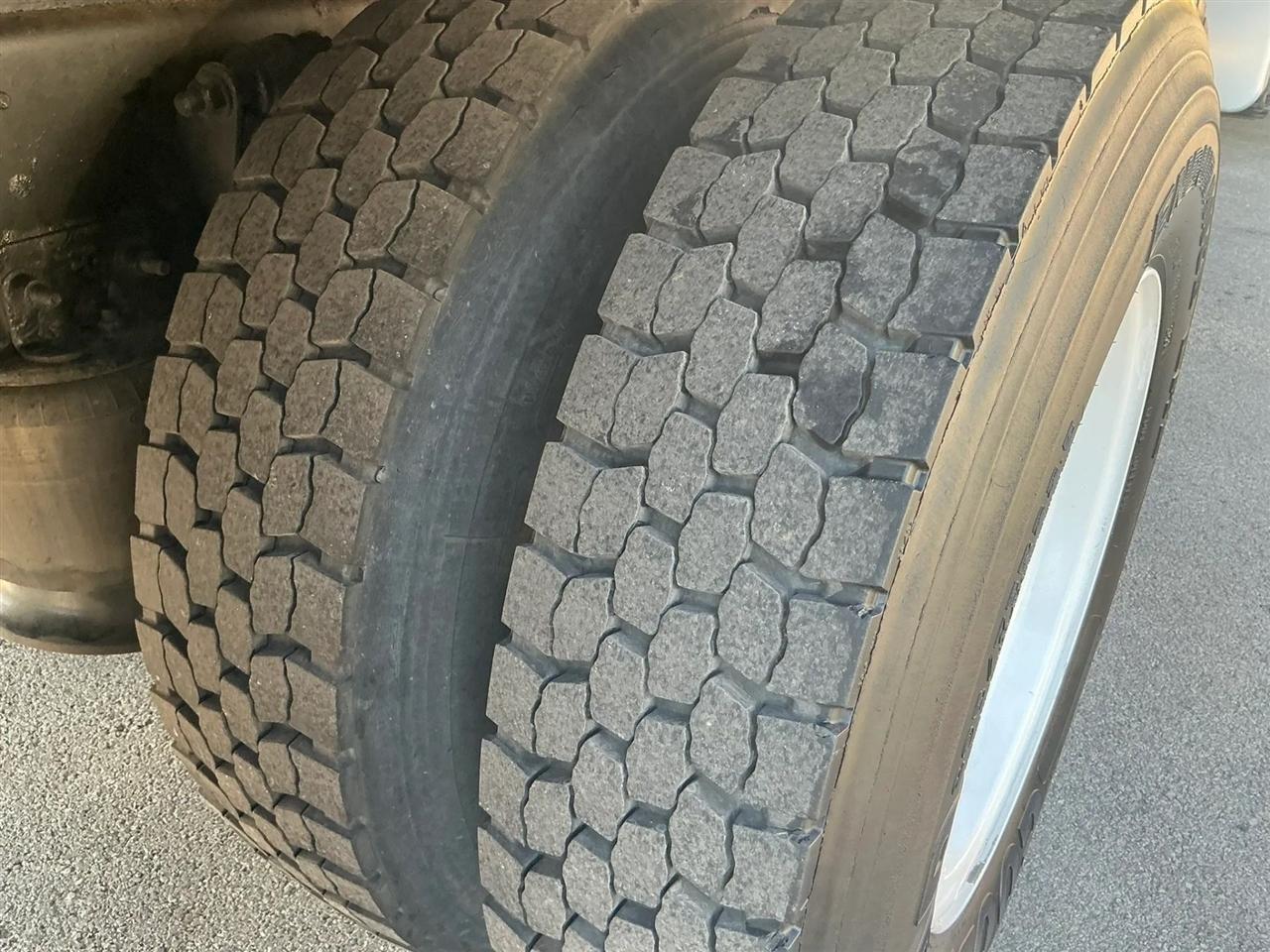 Freightliner M2 106  2019