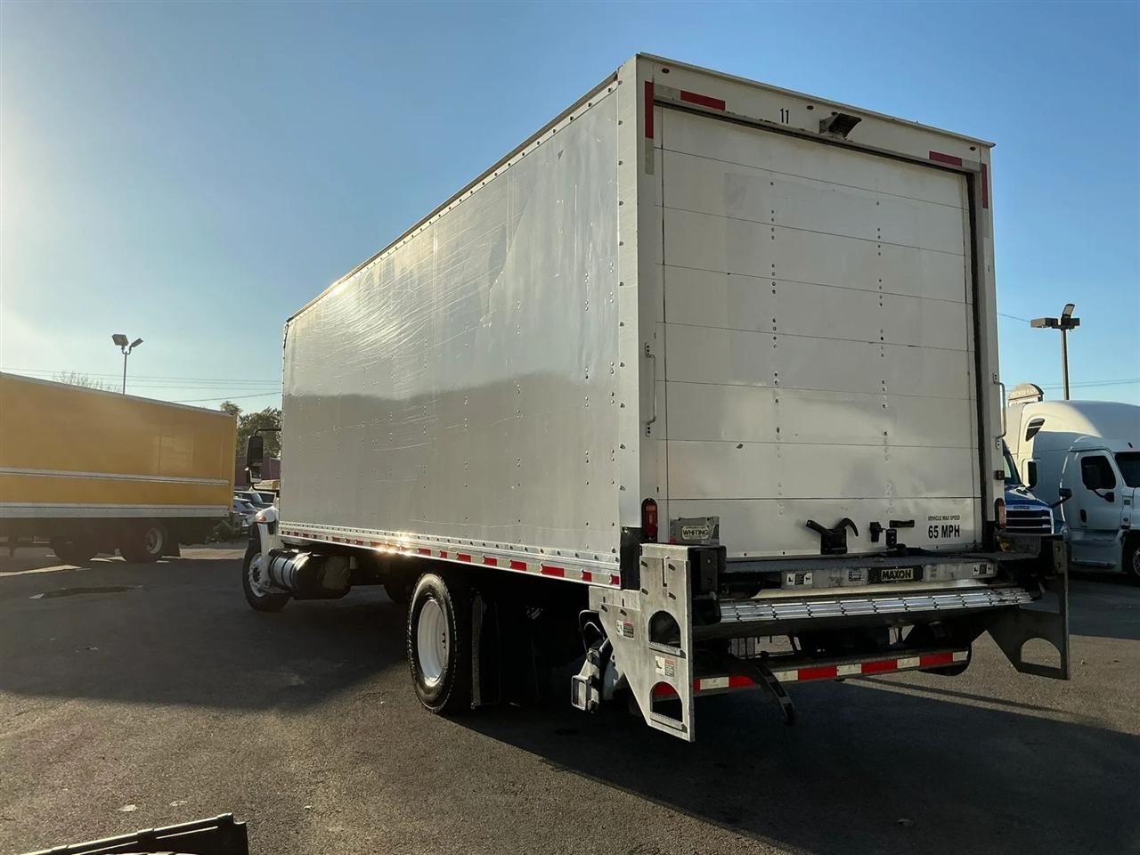 International DuraStar 4300  2019