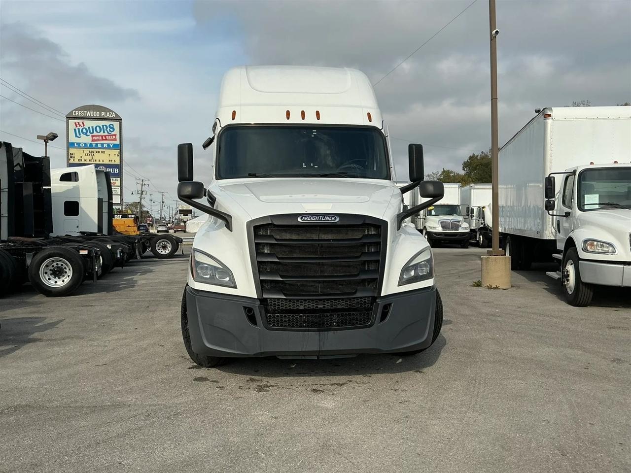 2022 Freightliner Cascadia 