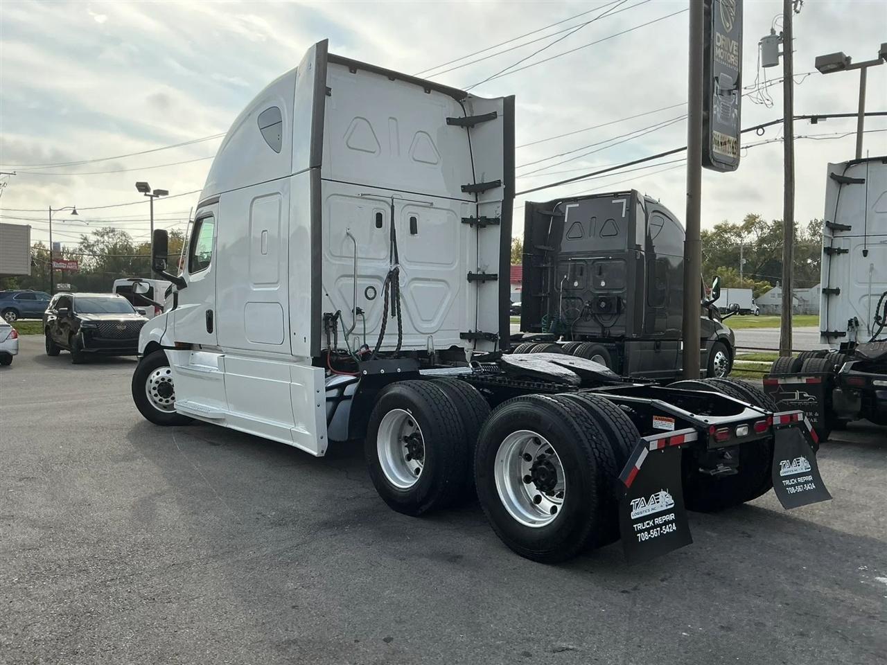 Freightliner Cascadia  2022