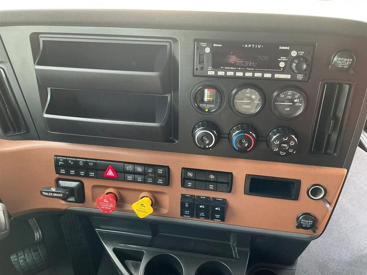 Freightliner Cascadia  2022