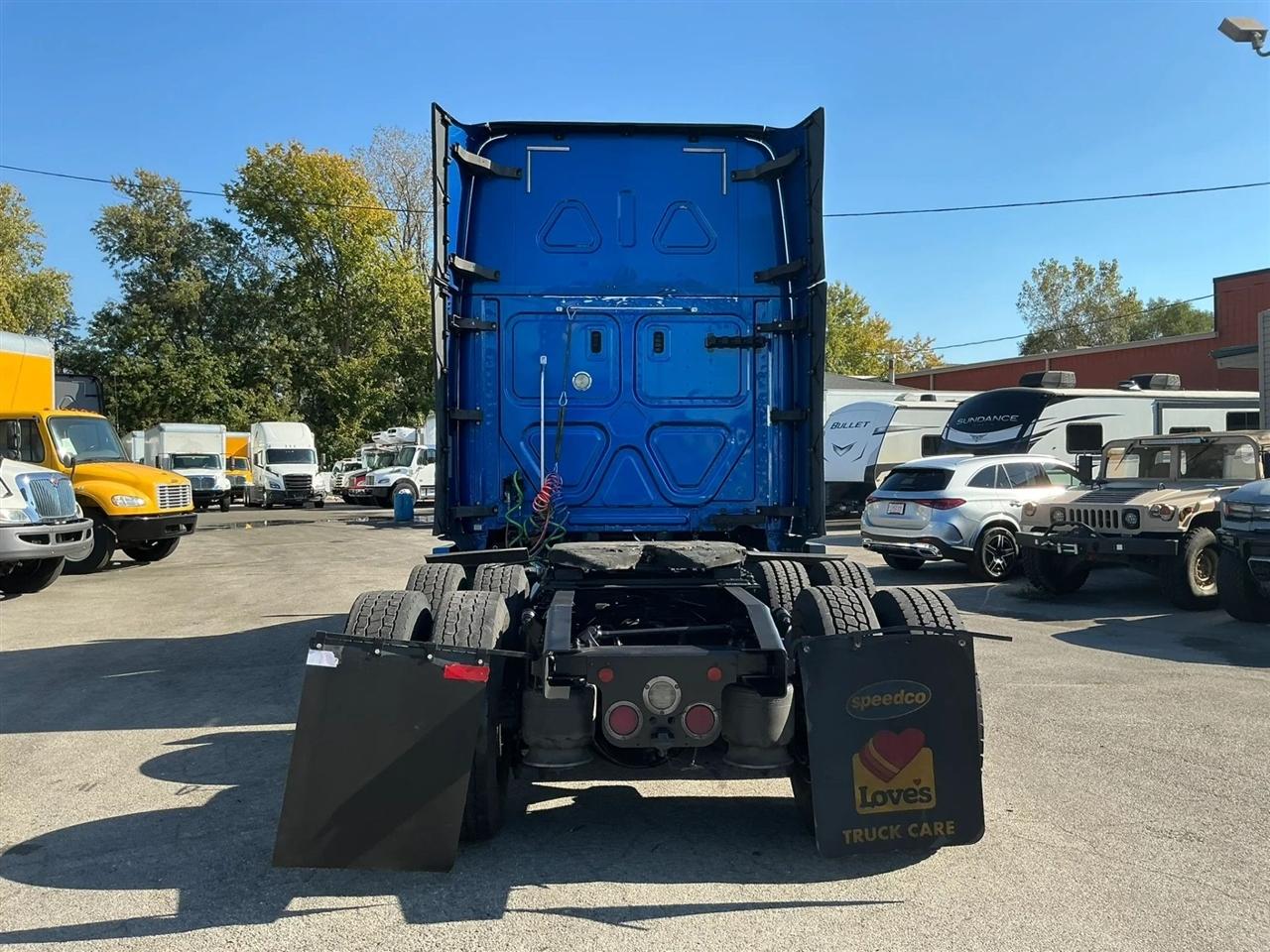 Freightliner Cascadia  2020