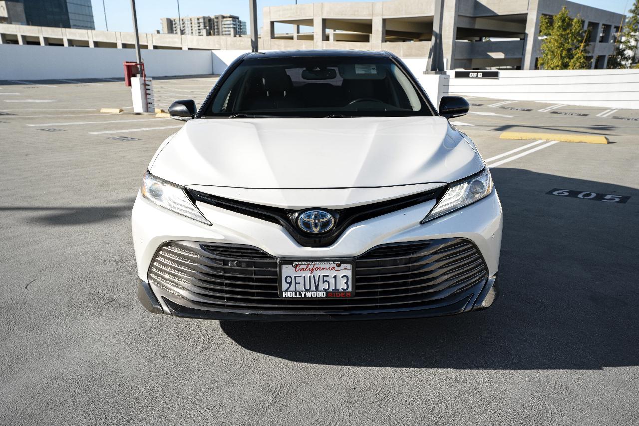 Toyota Camry Hybrid XLE 2018