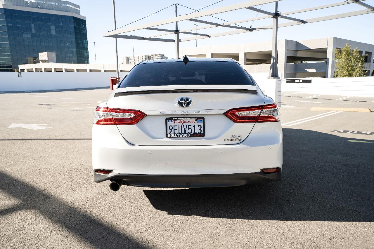 Toyota Camry Hybrid XLE 2018