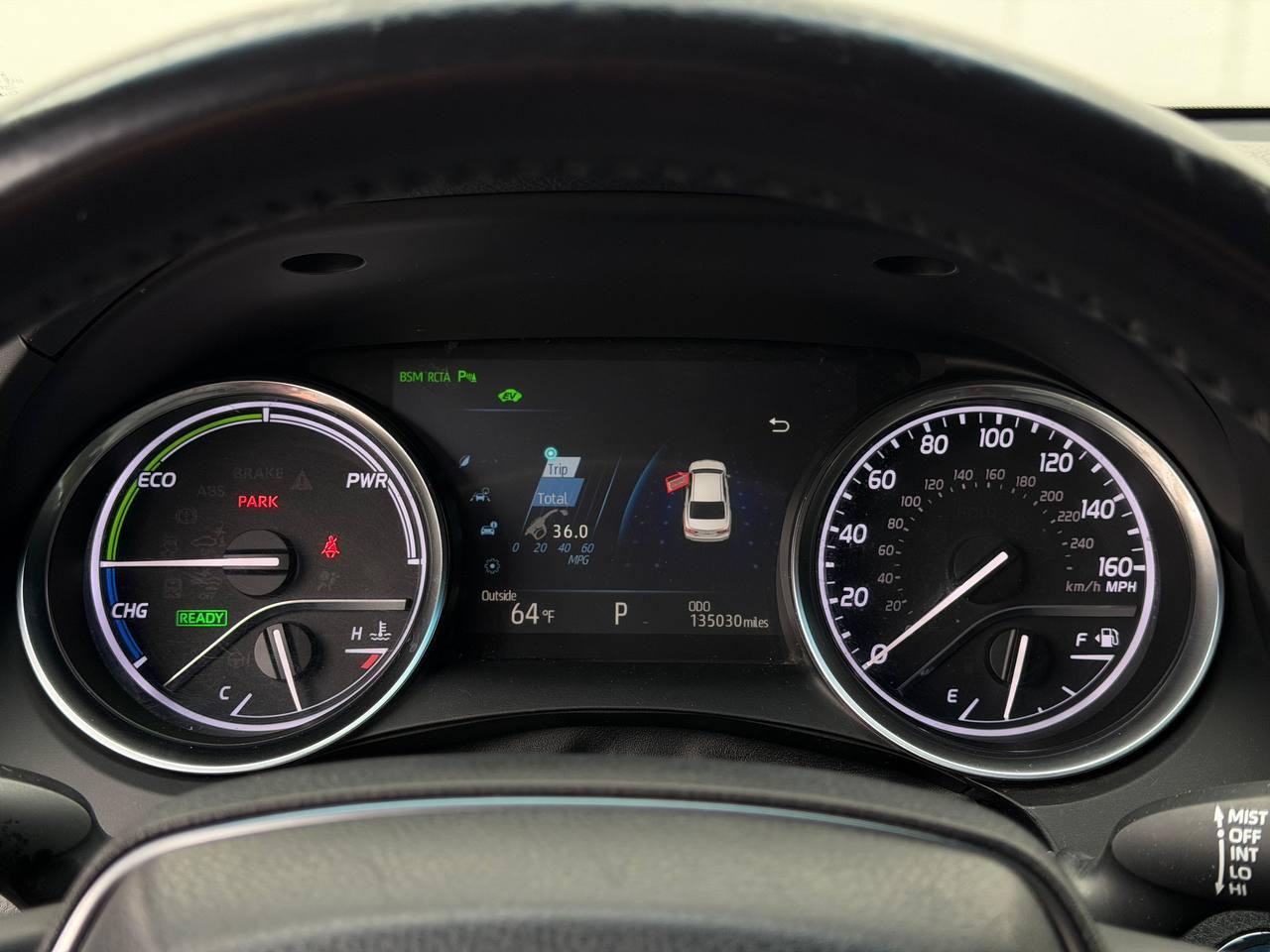 Toyota Camry Hybrid XLE 2018