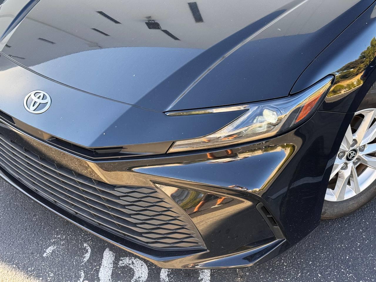 Toyota Camry Hybrid LE 2025