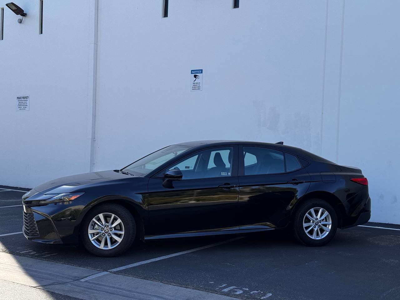 Toyota Camry Hybrid LE 2025