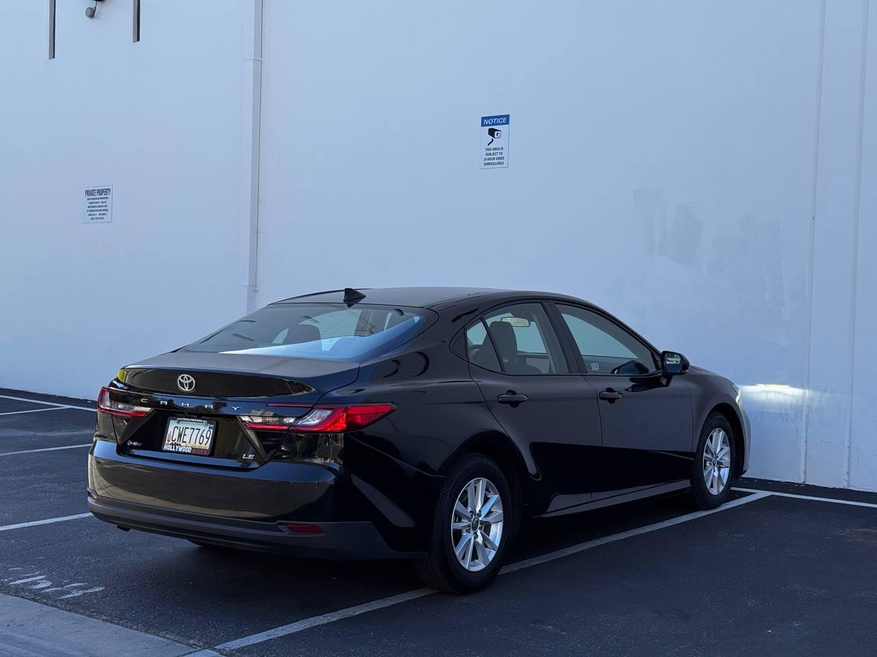Toyota Camry Hybrid LE 2025