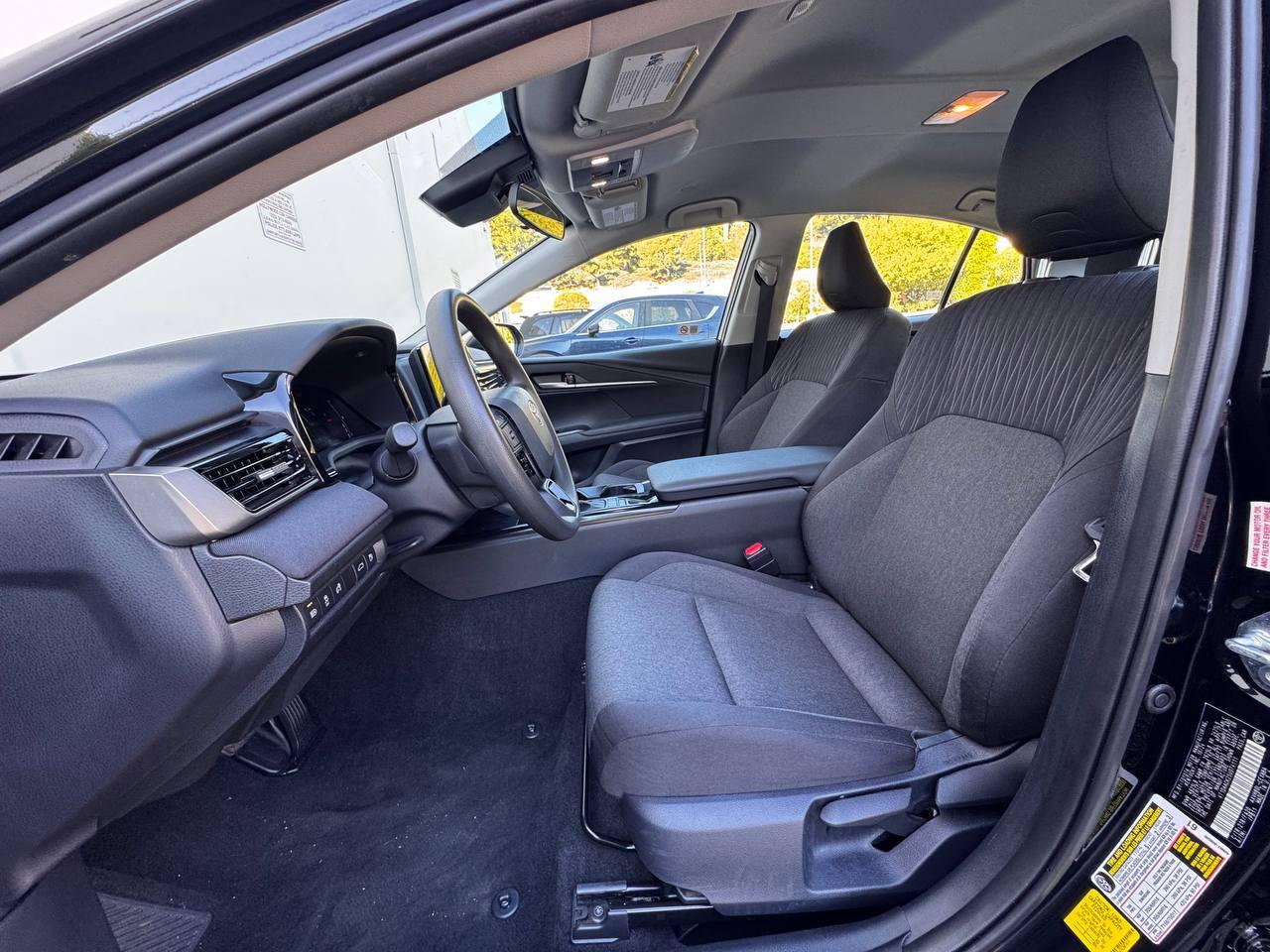 Toyota Camry Hybrid LE 2025