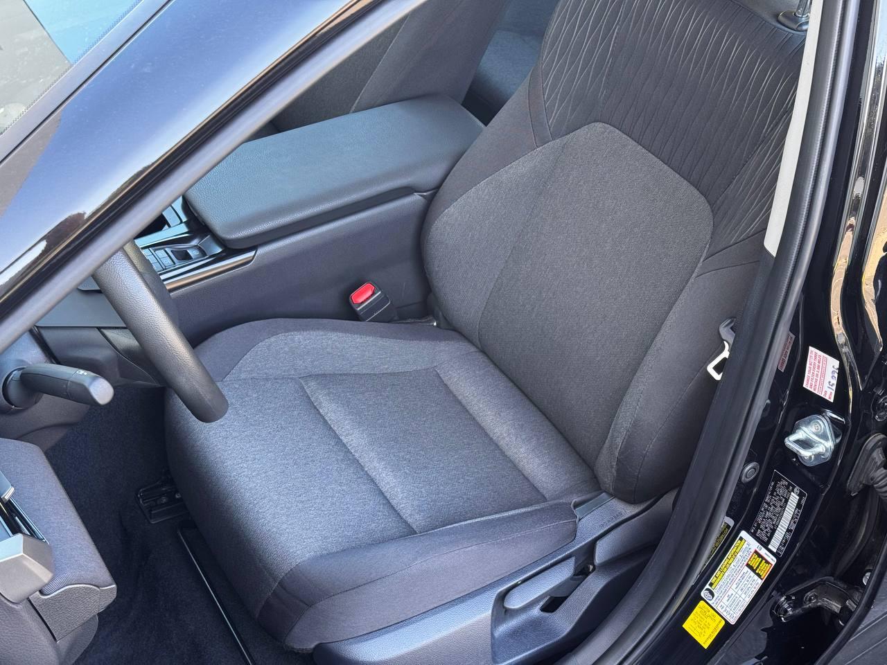 Toyota Camry Hybrid LE 2025
