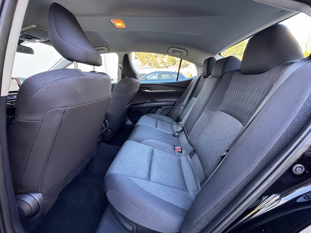 Toyota Camry Hybrid LE 2025