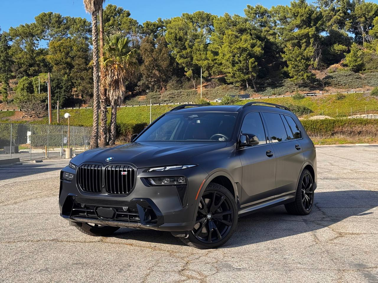 2023 BMW X7 M60i