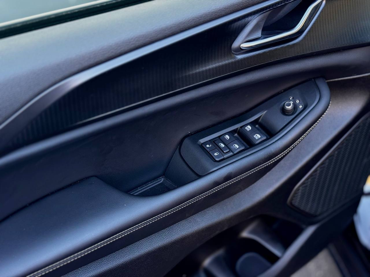 Jeep Grand Cherokee Laredo 2024