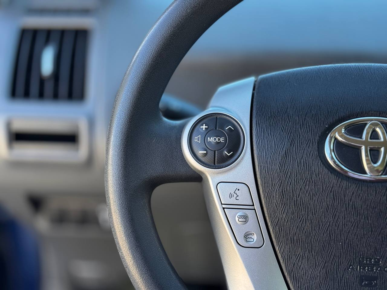 Toyota Prius V Three 2013