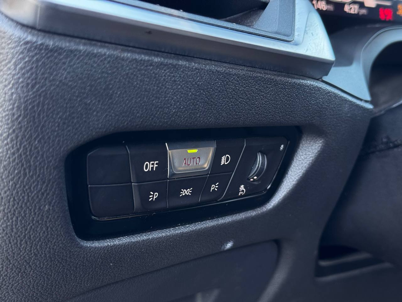 BMW 3-Series 330i 2019