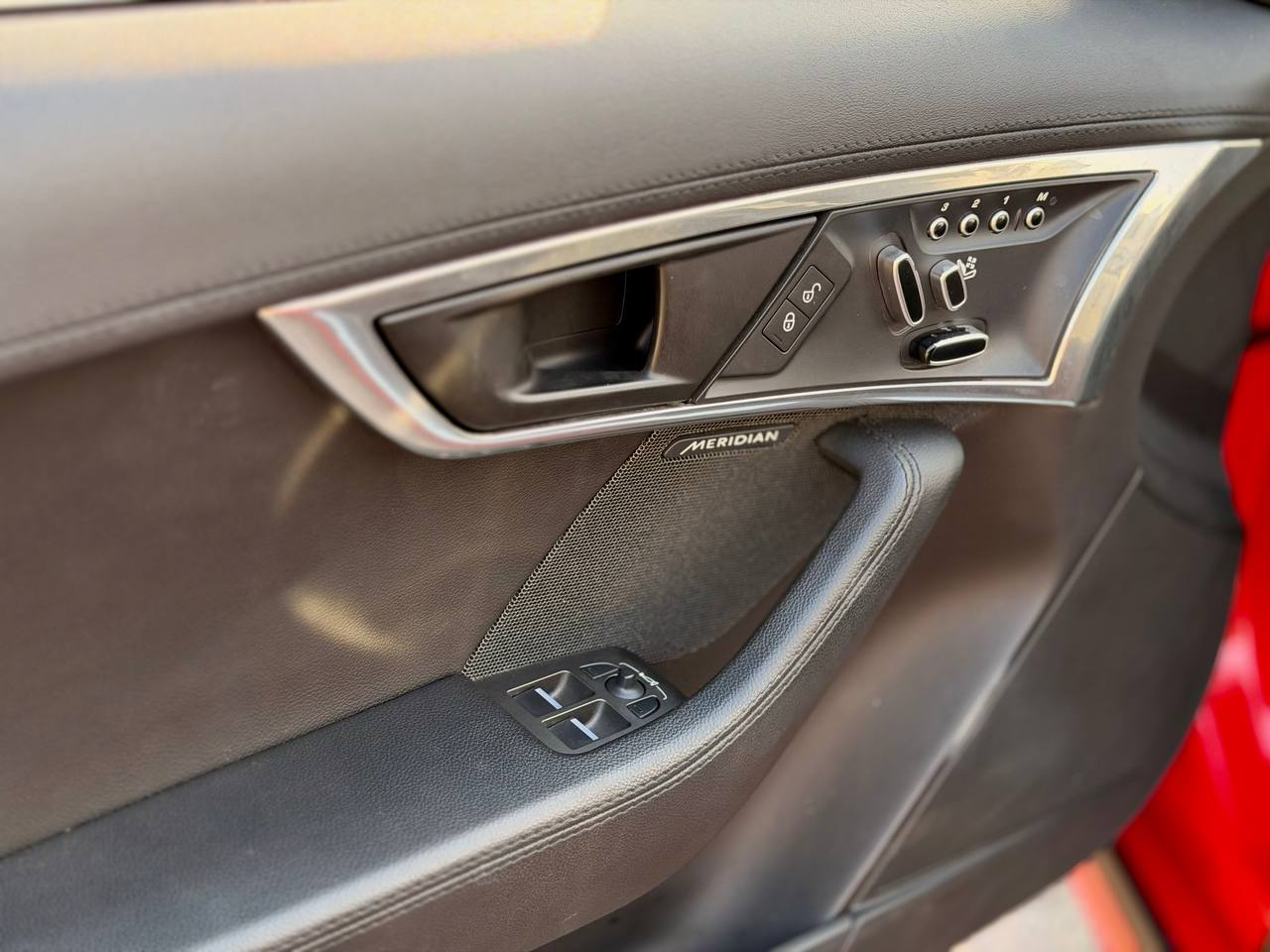 Jaguar F-Type P300 Convertible 2020