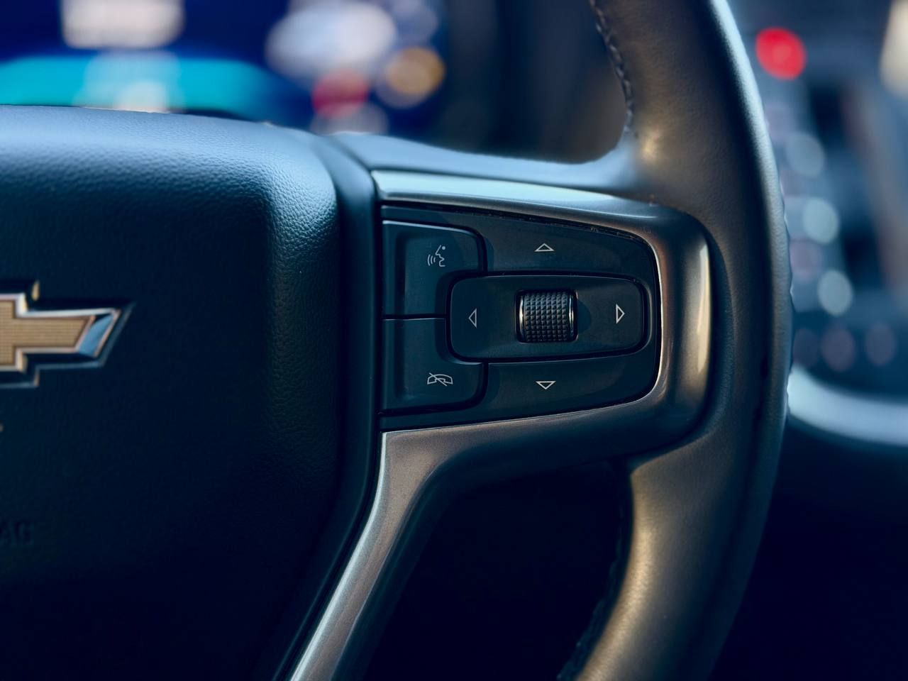 Chevrolet Suburban 1500 LT 2023