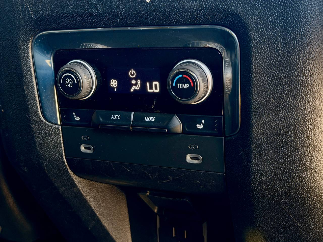 Chevrolet Suburban 1500 LT 2023