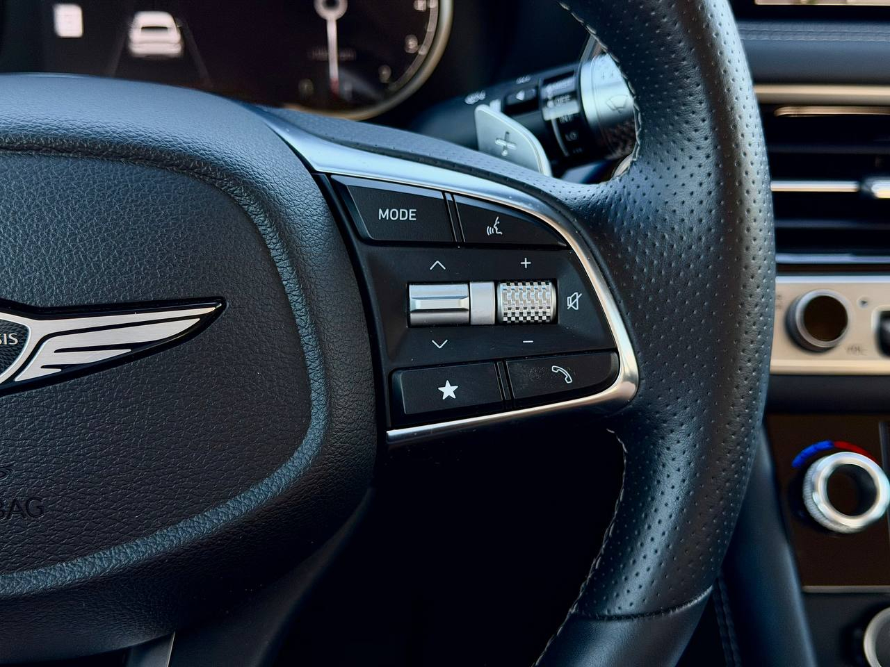 Genesis G70 2.5T 2025