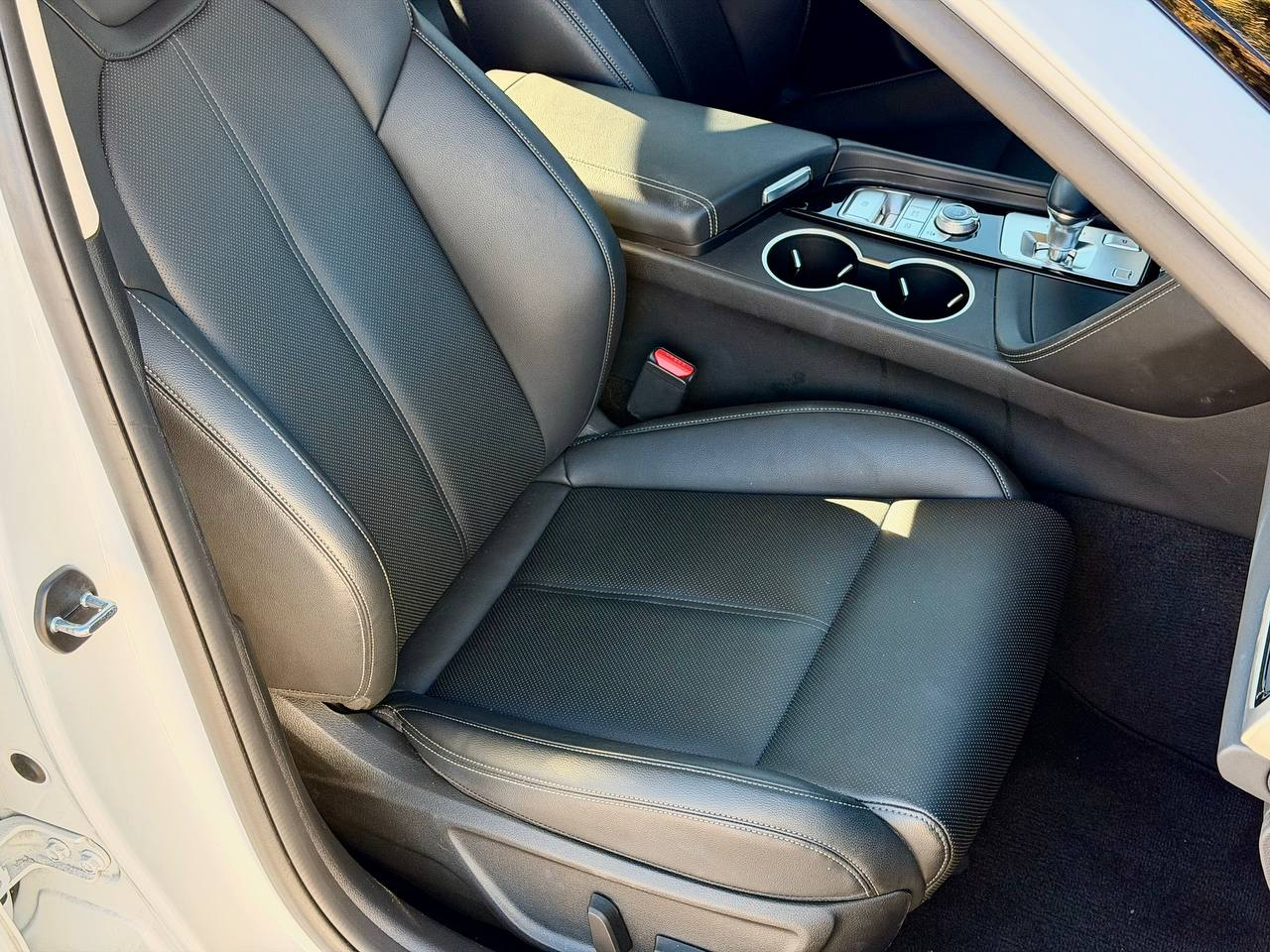 Genesis G70 2.5T 2025