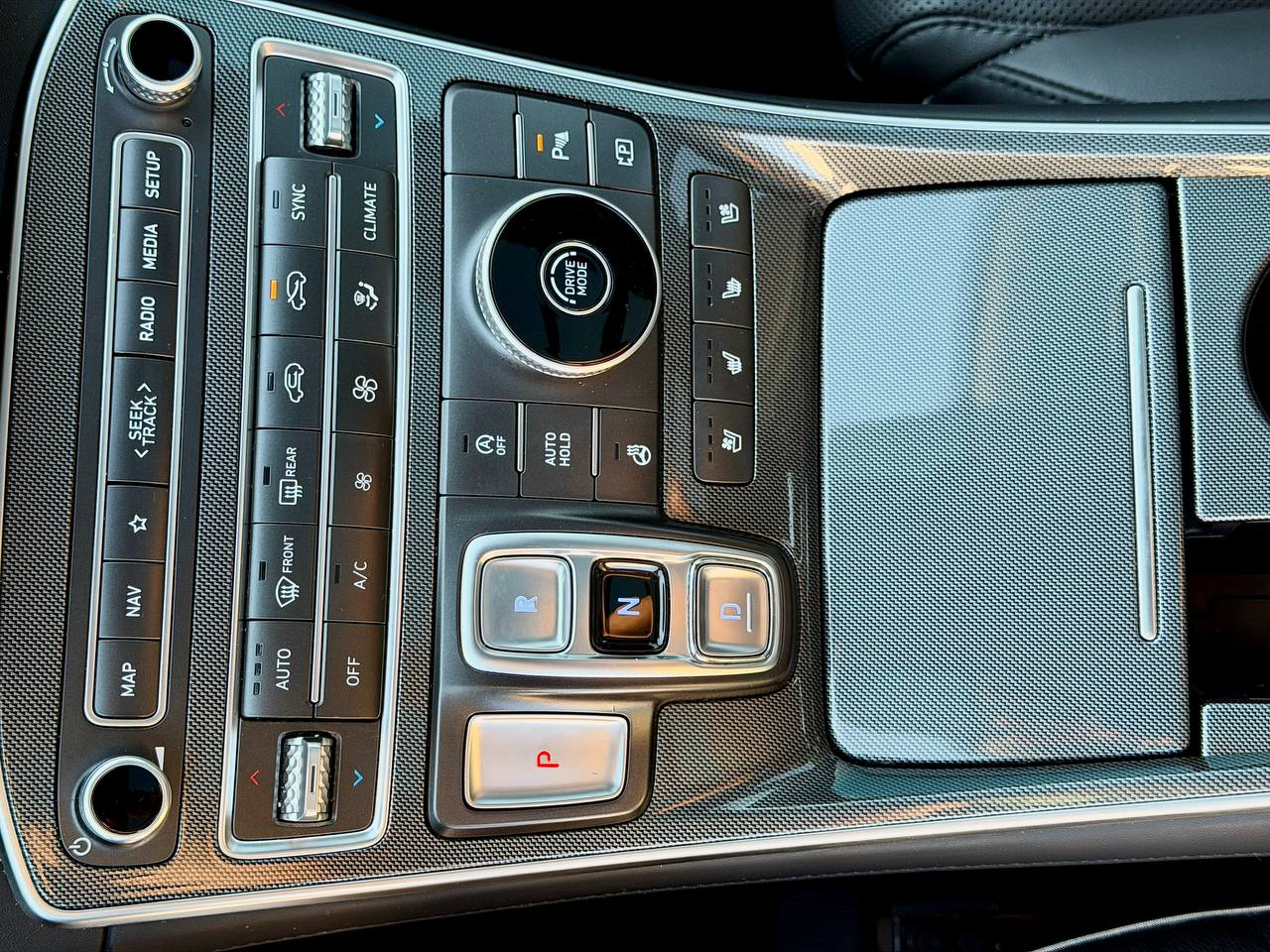 Hyundai Santa Fe Limited 2022