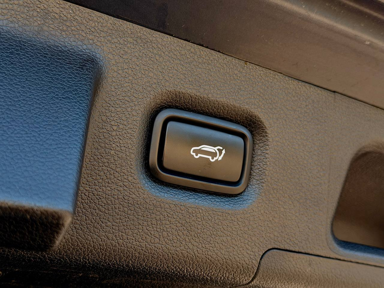 Hyundai Santa Fe Limited 2022