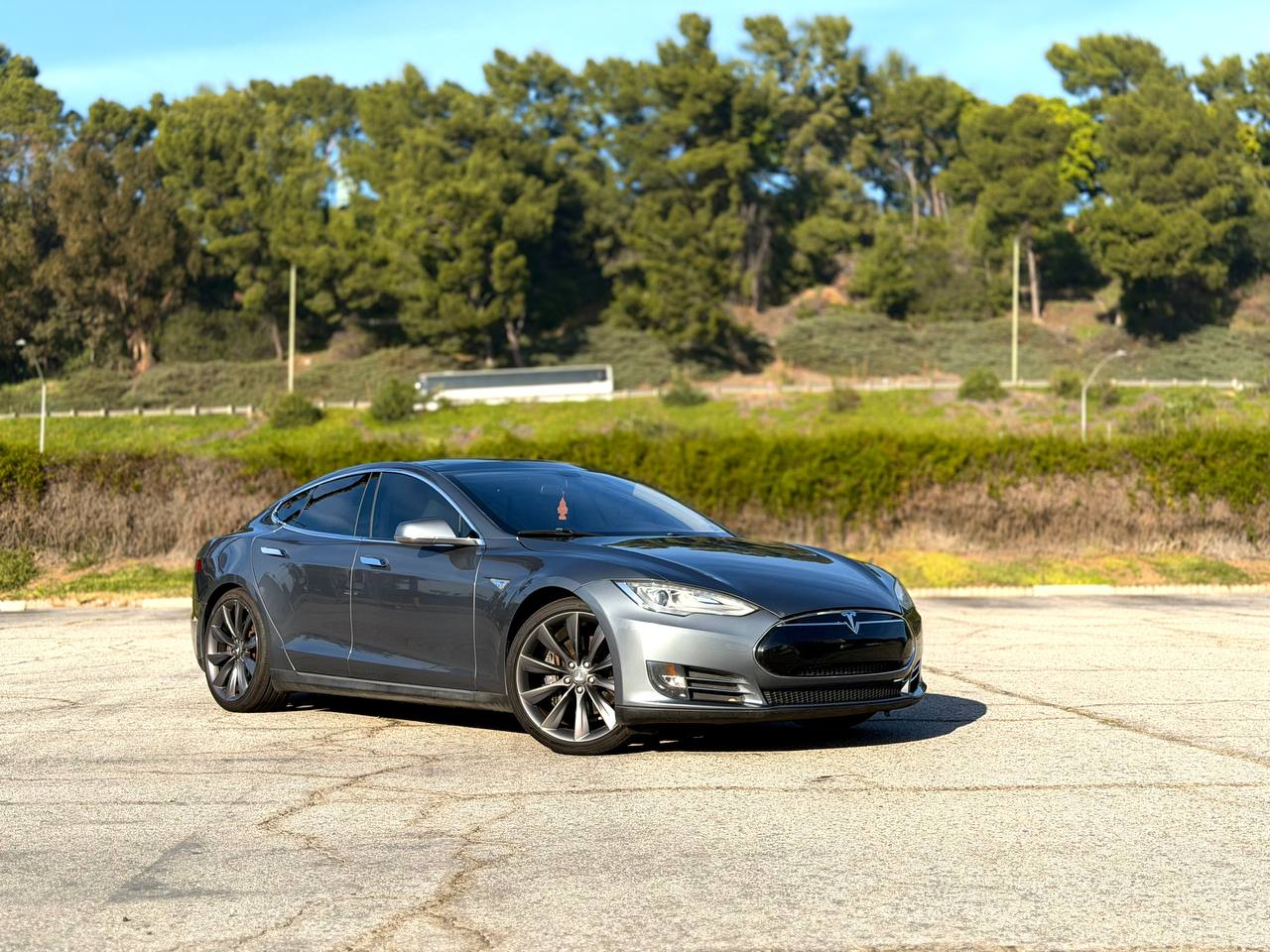Tesla Model S  2013
