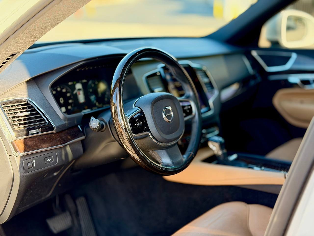 Volvo XC90 T6 Momentum 2016