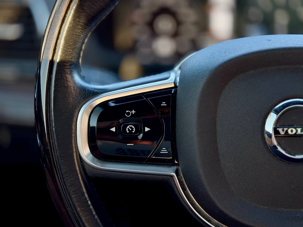 Volvo XC90 T6 Momentum 2016