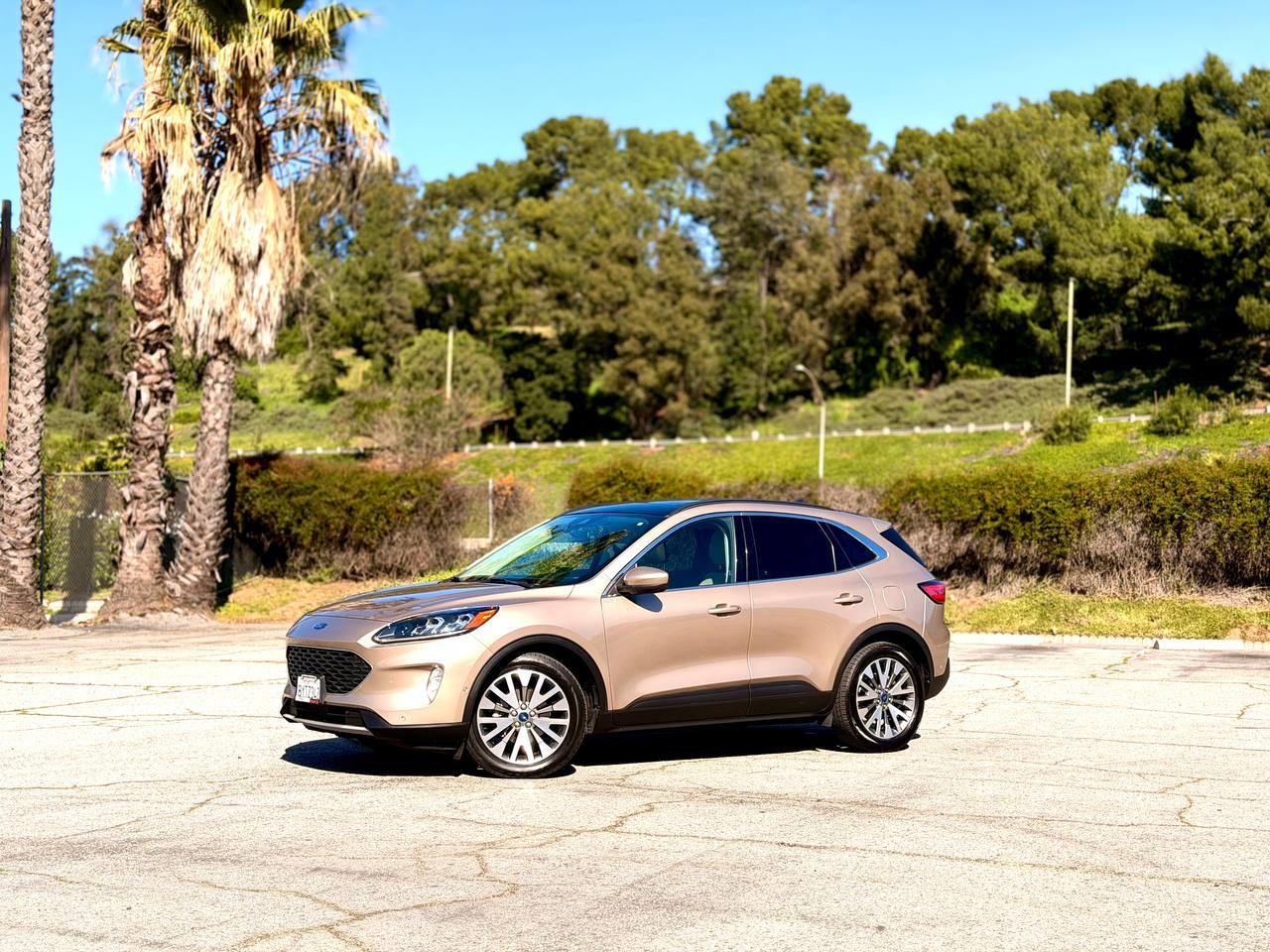 Ford Escape Hybrid Titanium 2021