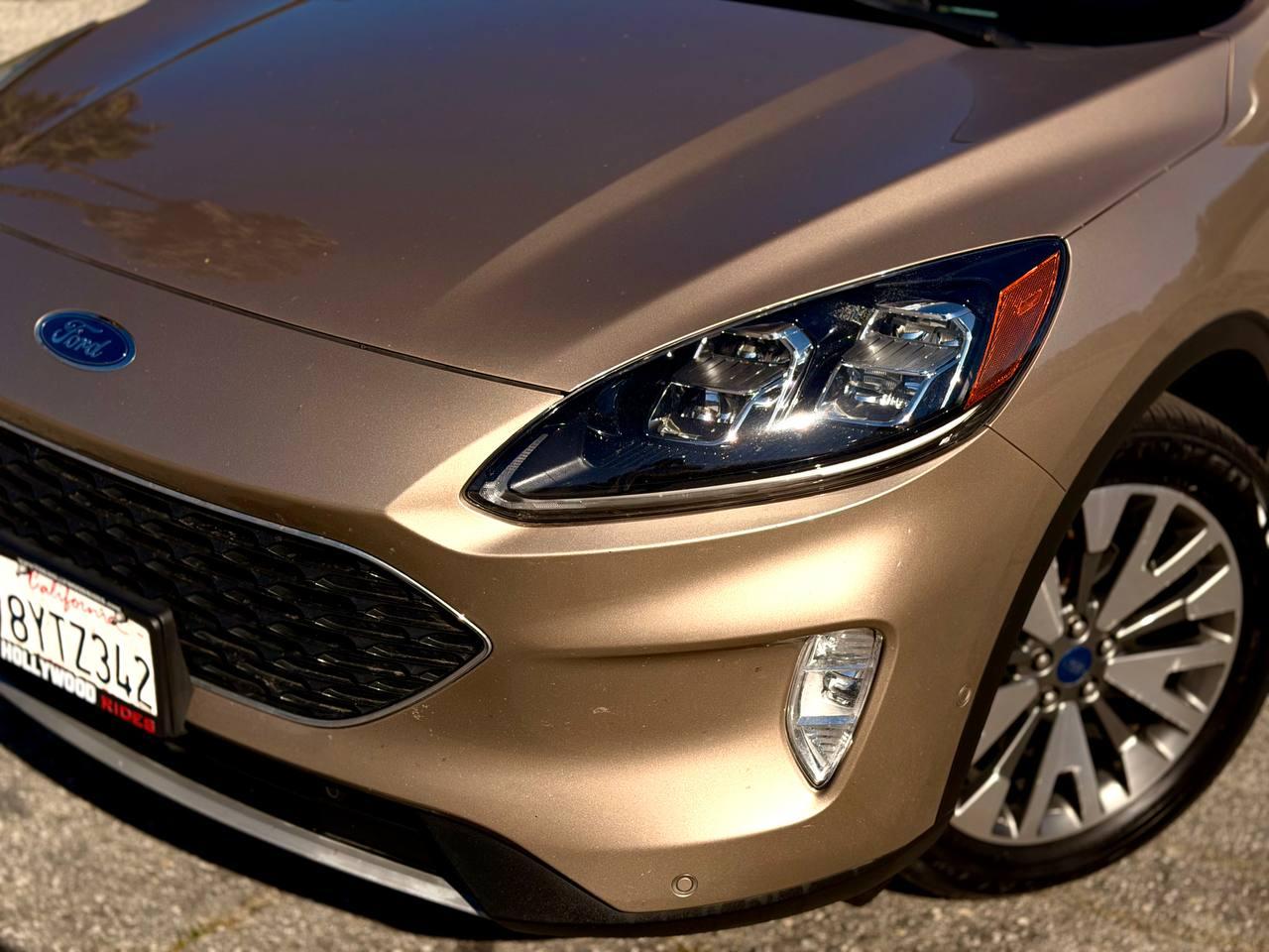 Ford Escape Hybrid Titanium 2021